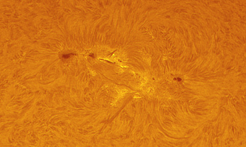2022年2月10日の活動領域12939,12941とダークフィラメント