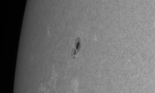 2022年4月4日の黒点（活動領域12985）