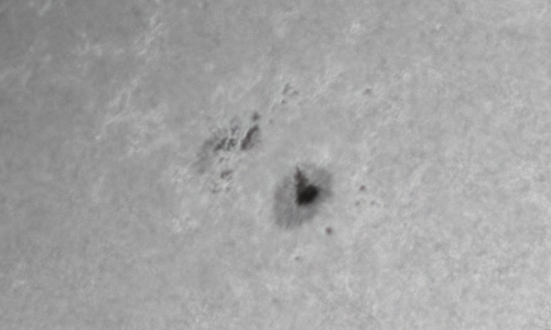 2022年5月16日の黒点（活動領域13015）