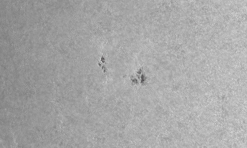 2022年5月18日の黒点（活動領域13018）