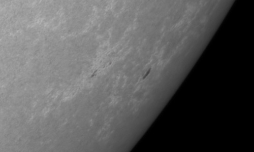 2022年5月24日の黒点（活動領域13010）