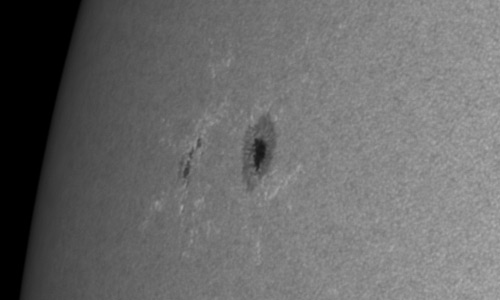 2022年6月14日の黒点（活動領域13034）