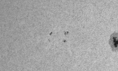 2022年7月4日の黒点（活動領域13050）