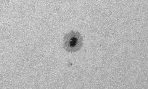 2022年7月27日の黒点（活動領域13062）