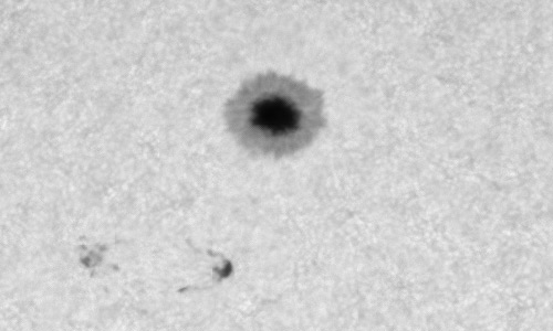 2022年11月11日の黒点（活動領域13140）