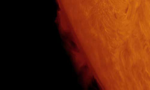 2023年1月7日の活動領域13181とプロミネンス