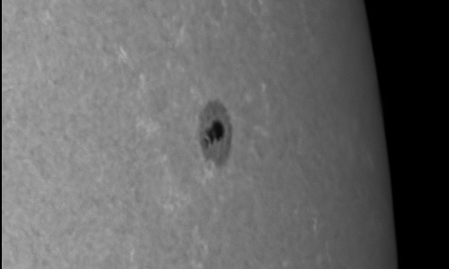 2023年2月17日の黒点（活動領域13216）