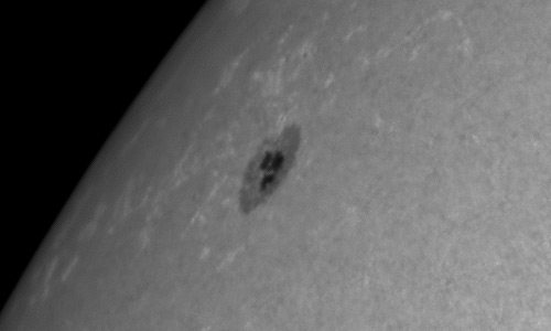 2023年5月10日の黒点（活動領域13301）