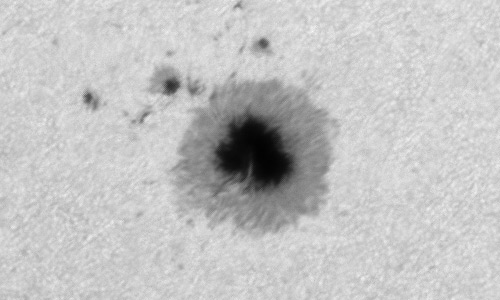 2023年5月23日の黒点（活動領域13310）