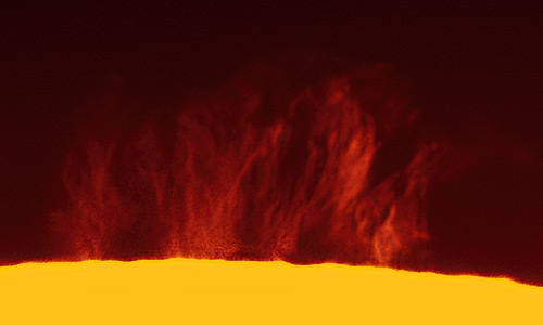 2023年8月18日のプロミネンス