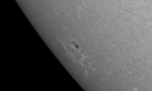 2023年10月4日の黒点（活動領域13457）