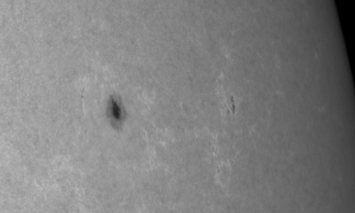 2023年10月11日の黒点（活動領域13454）