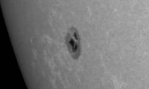 2023年10月12日の黒点（活動領域13465）