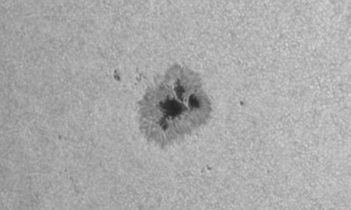 2023年10月14日の黒点（活動領域13465）