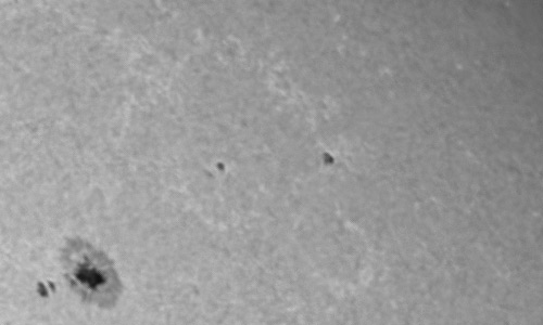 2023年11月29日の黒点（活動領域13490）